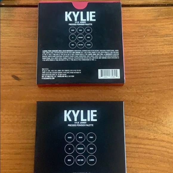 KYLIE COSMETICS
The Burgundy Palette Kyshadow - Picture 3 of 4